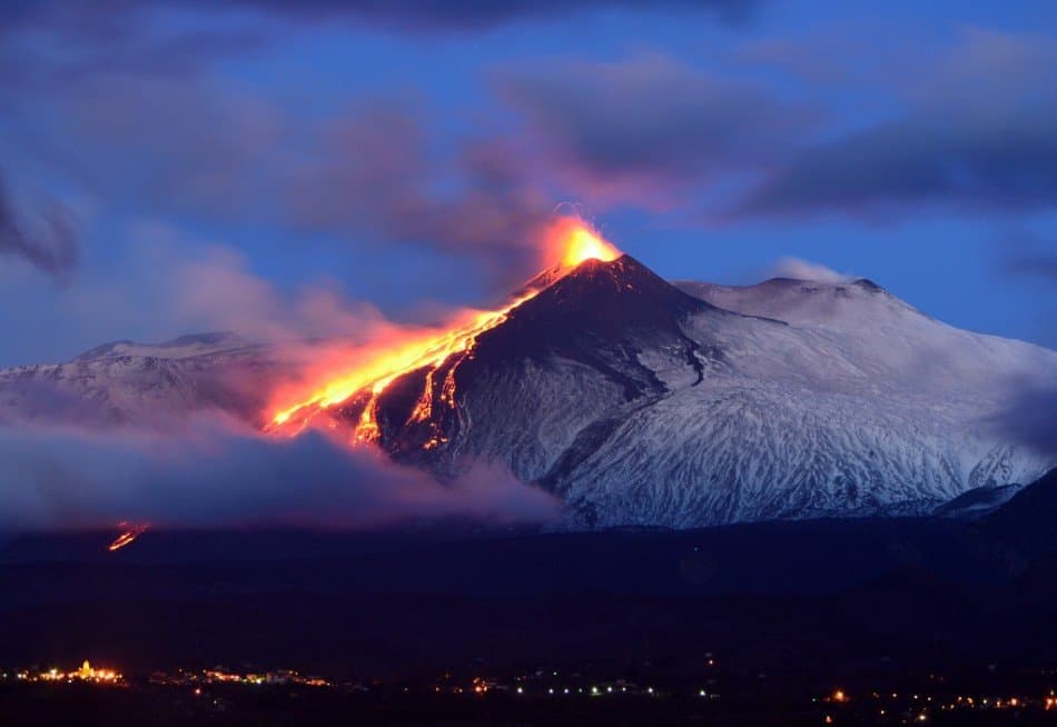 the-10-most-active-volcanoes-in-the-world-page-2-of-5