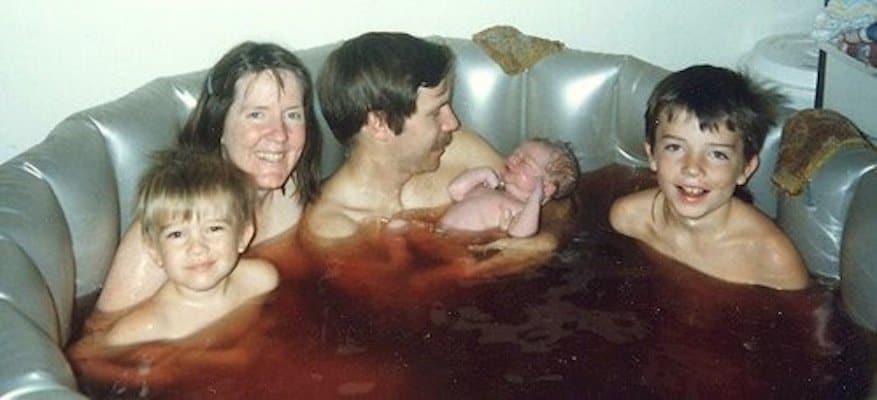 Bilderesultat for Inappropriate Family Photos That Will Make You Cringe