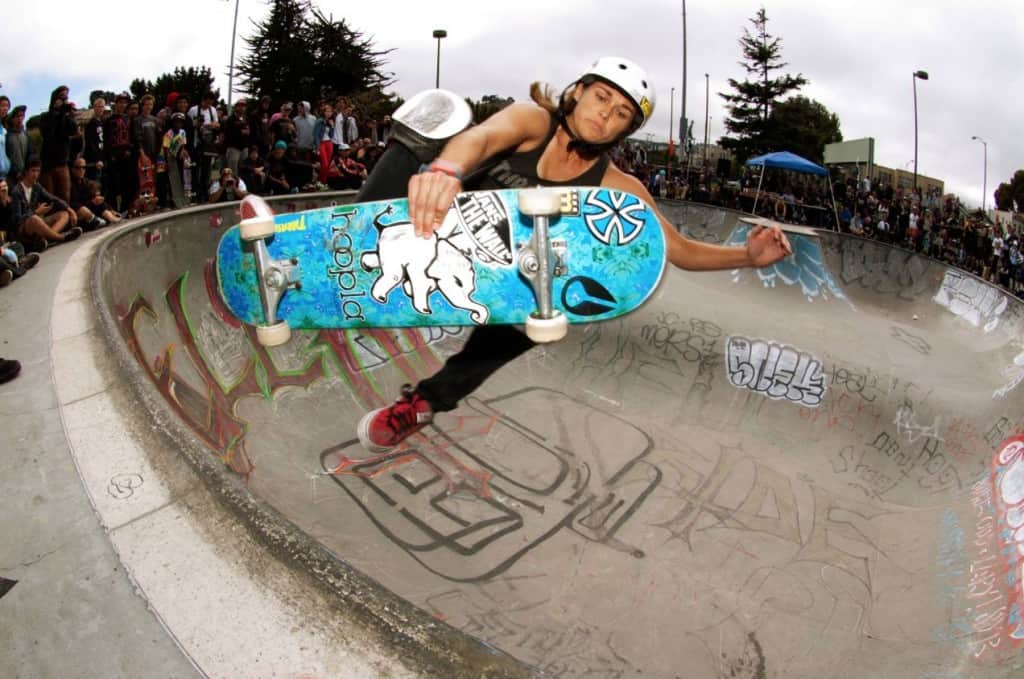 10 Of The Hottest Female Pro Skateboarders